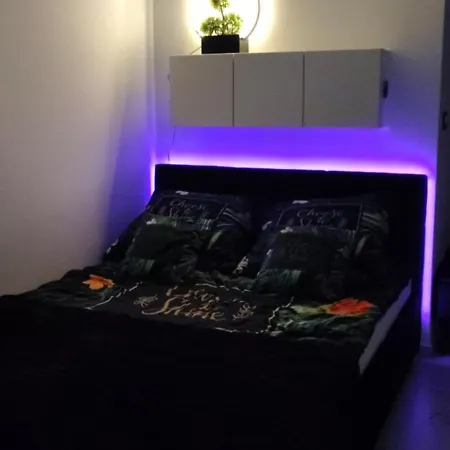 Sunset Sky Studio1 Apartamento *
